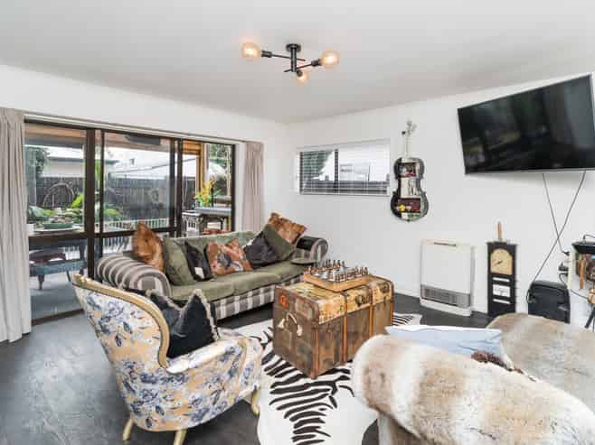 19 Dahlia Street, Palmerston North