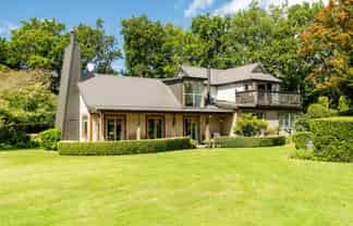 320 Gladstone Road South, East Taieri