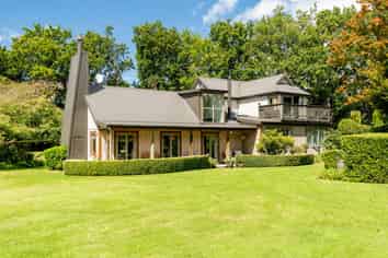 320 Gladstone Road South, East Taieri