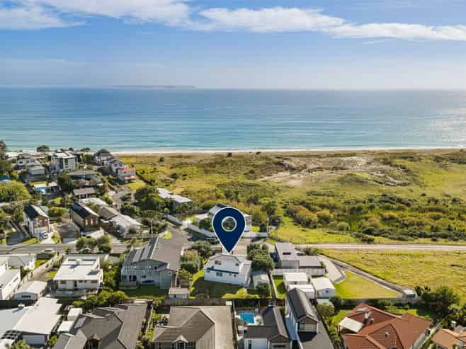 1338 Papamoa Beach Road, Papamoa