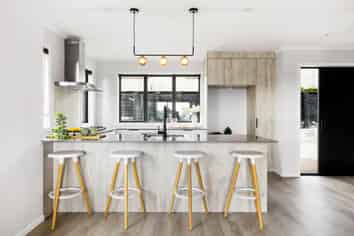 2/42 Rose Berry Crescent, Flagstaff