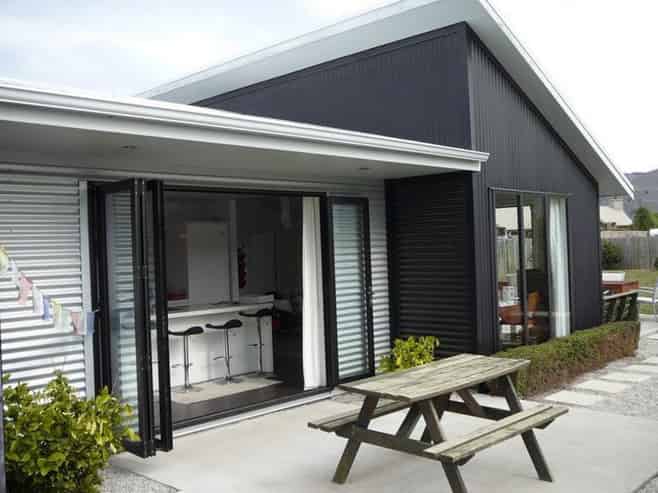 38 Albert Drive, Clyde