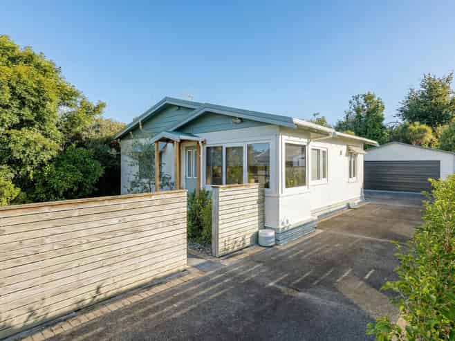 40 Shamrock Street, Takaro