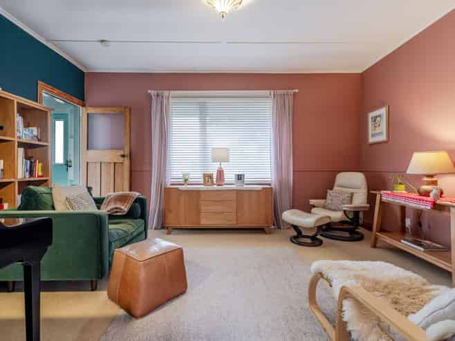 40 Shamrock Street, Takaro