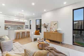 14A Altair Place, Windsor Park