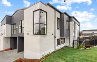 14A Altair Place, Windsor Park