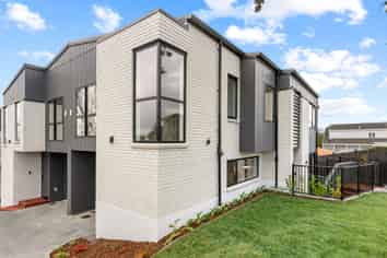 14A Altair Place, Windsor Park