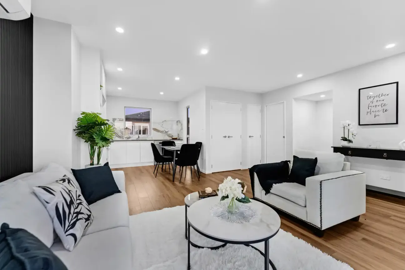 Smart Design Meets Location | Brand New 3 Bed + Study - Bild 3