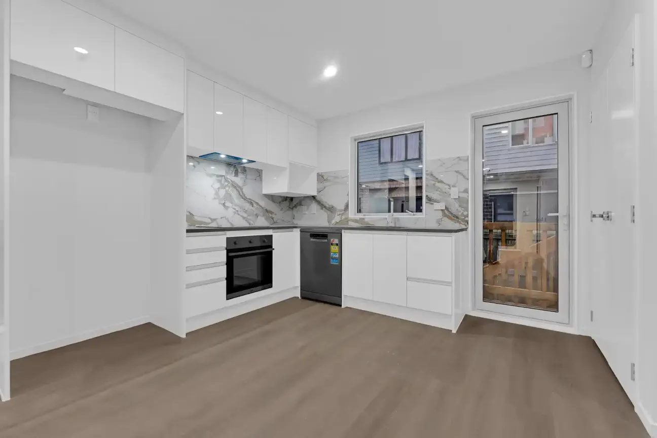Smart Design & Superb Location | 3 Bed + Study - Widok 2