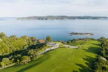  1024 Takatu Road, Matakana