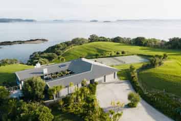  1024 Takatu Road, Matakana