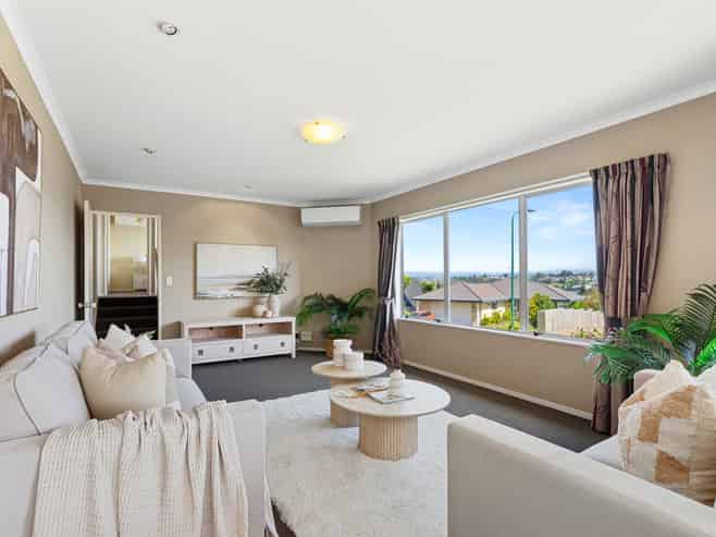 44 Sapphire Drive, Hairini