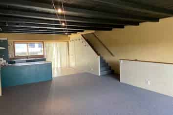 12 Captain Scott Road, Glen Eden