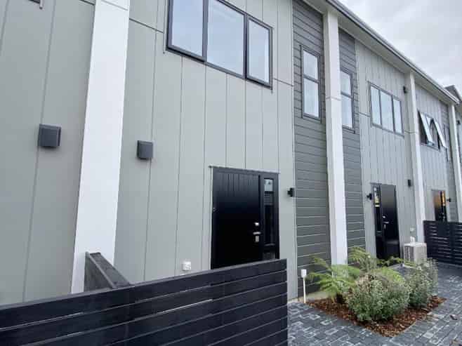 6/66 Metcalfe Road, Ranui