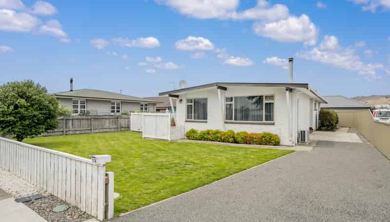 72b Stephenson Street, Blenheim