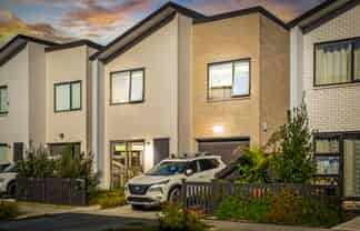 6 Coast Garden Drive, Hobsonville