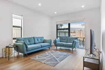 6 Coast Garden Drive, Hobsonville