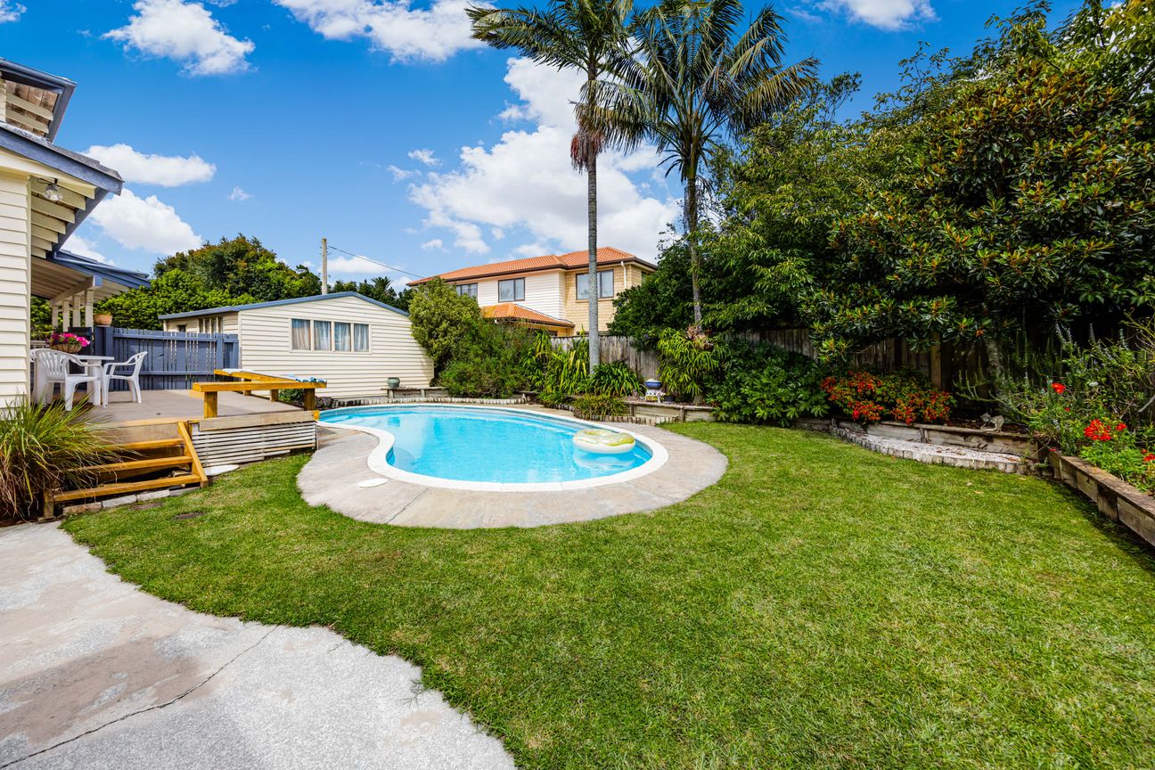 Perfect for Extended Family with Water Views - Aanzicht 5