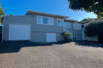 16B Reeves Road, Pakuranga