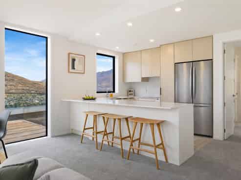 49 Angelo Drive, Queenstown Hill