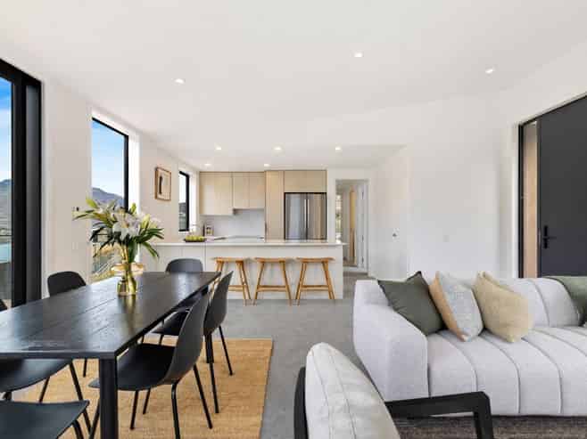 49 Angelo Drive, Queenstown