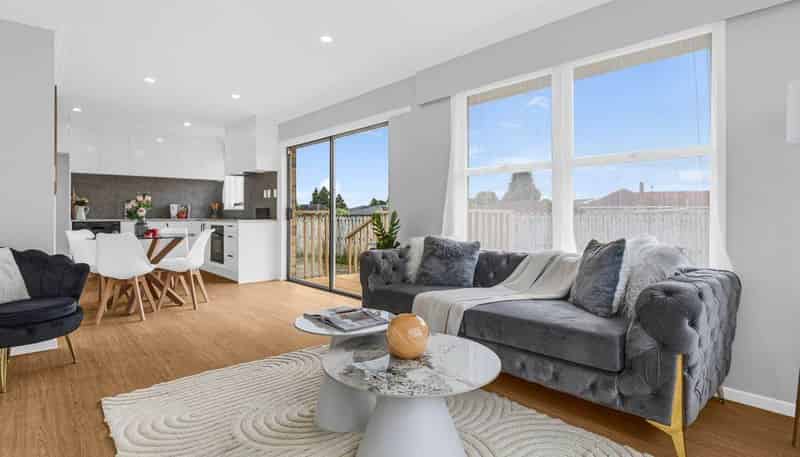 1/60 Grove Road, Papakura