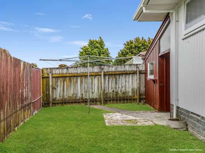 1/60 Grove Road, Papakura