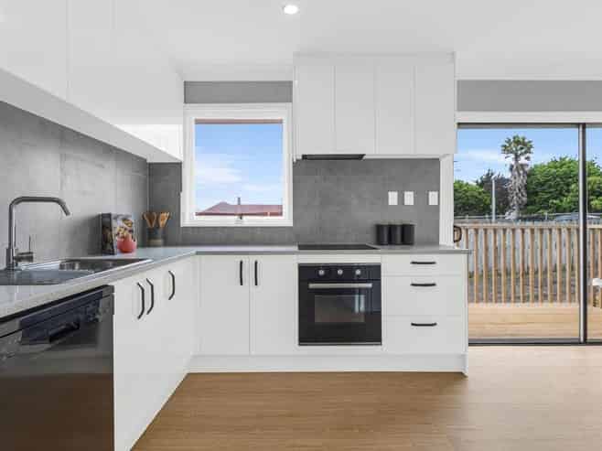 1/60 Grove Road, Papakura