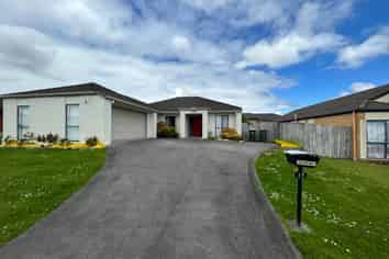 42 Newinn Crescent, East Tamaki Heights