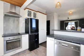 117 Creek Road, Allenton