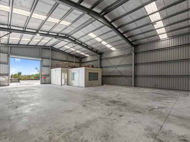 Hard working warehouse, with secure yard