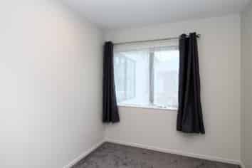 4B Fruitvale Road, New Lynn