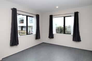 4B Fruitvale Road, New Lynn