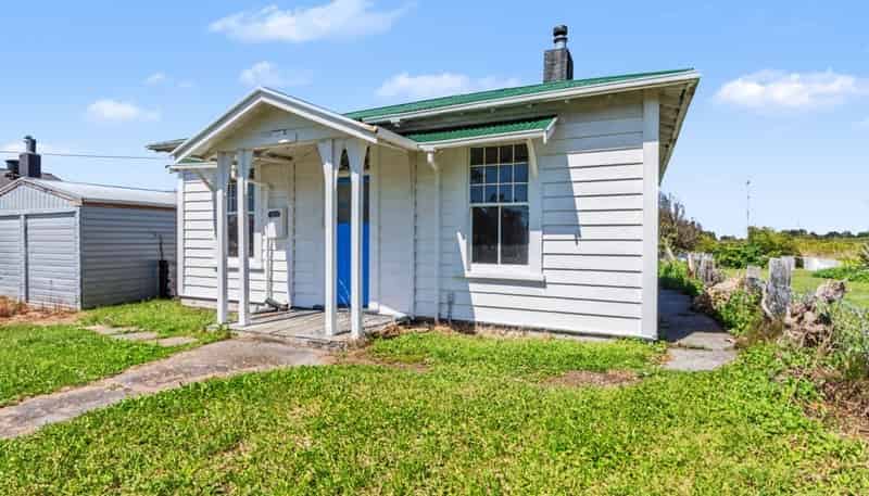 20 Wings Line, Marton