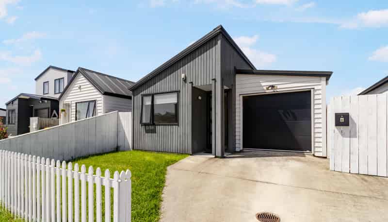 6 Farmland Road, Papakura
