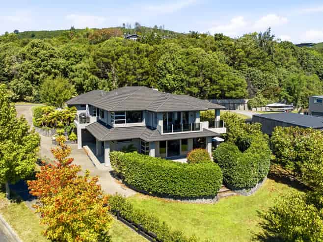 1 Locheagles Rise, Kinloch