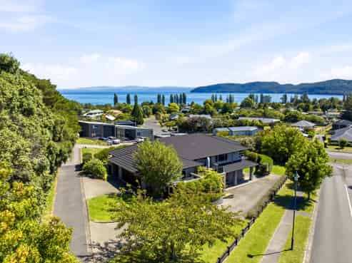 1 Locheagles Rise, Kinloch