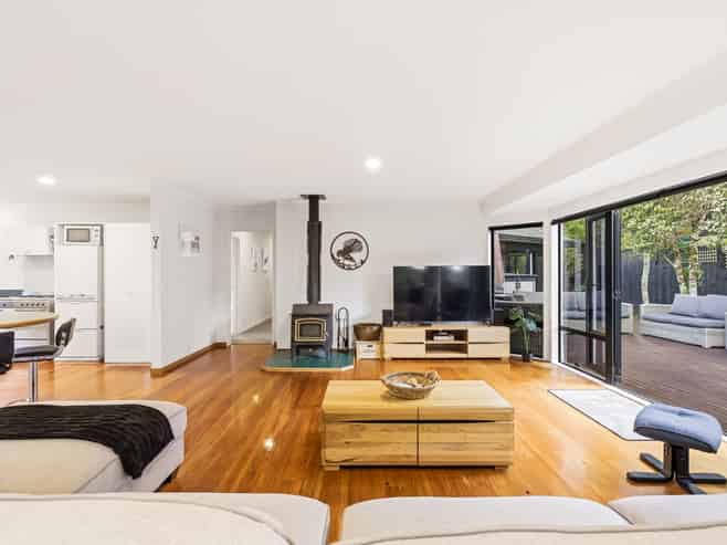 28 Te Kopua Street, Acacia Bay