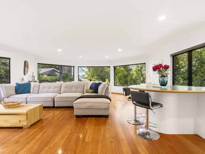 28 Te Kopua Street, Acacia Bay