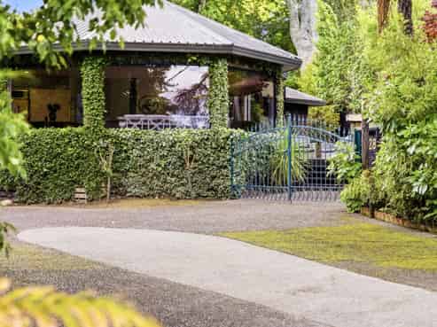 28 Te Kopua Street, Acacia Bay