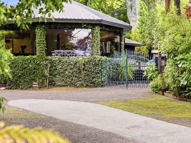 28 Te Kopua Street, Acacia Bay