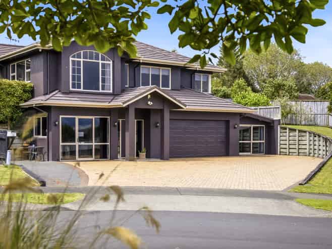 11 Carpentras Way, Nukuhau