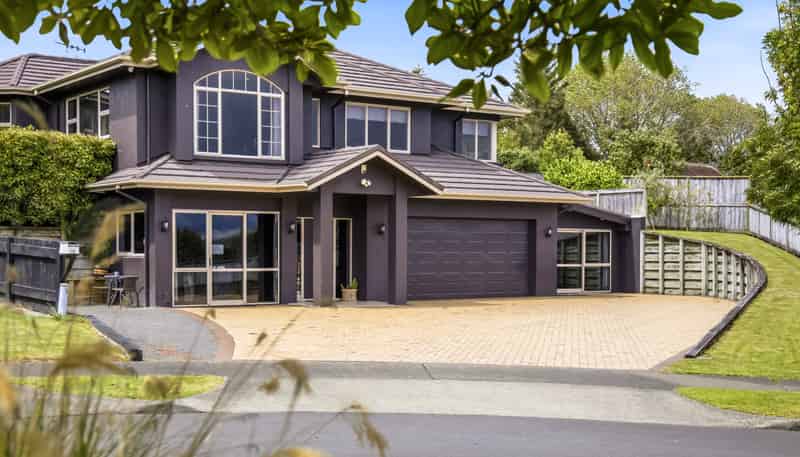 11 Carpentras Way, Nukuhau