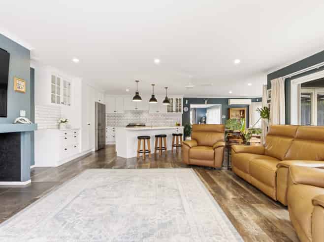 11 Carpentras Way, Nukuhau