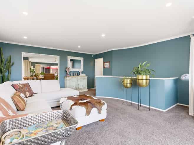 11 Carpentras Way, Nukuhau