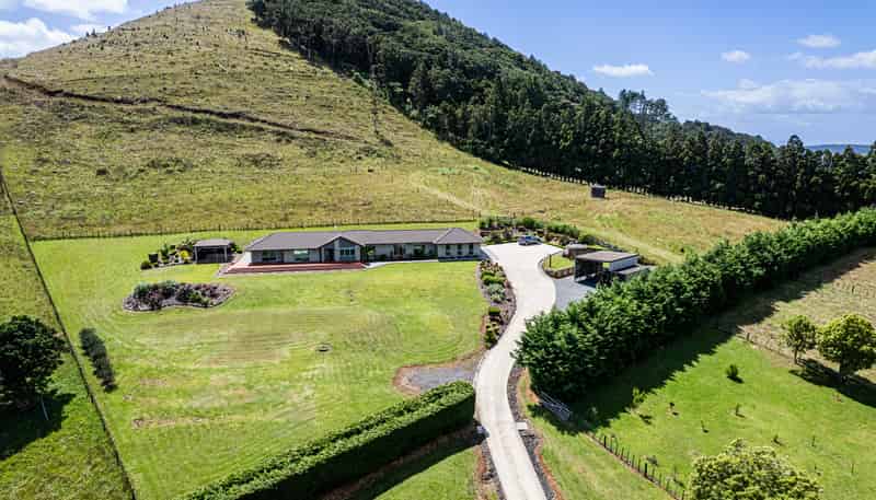 6 Kara Road, Maungatapere