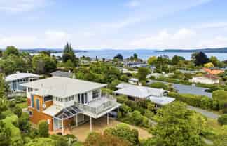 7 Henry Hill Road, Taupo