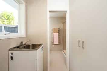 4/10A Maclaurin Street, Blockhouse Bay