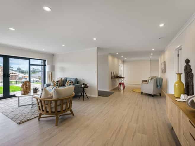 24 Tahuna Minhinnick Drive, Glenbrook