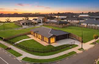 24 Tahuna Minhinnick Drive, Glenbrook